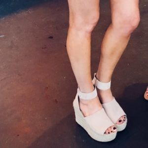 Dolce Vita Wedge size 8